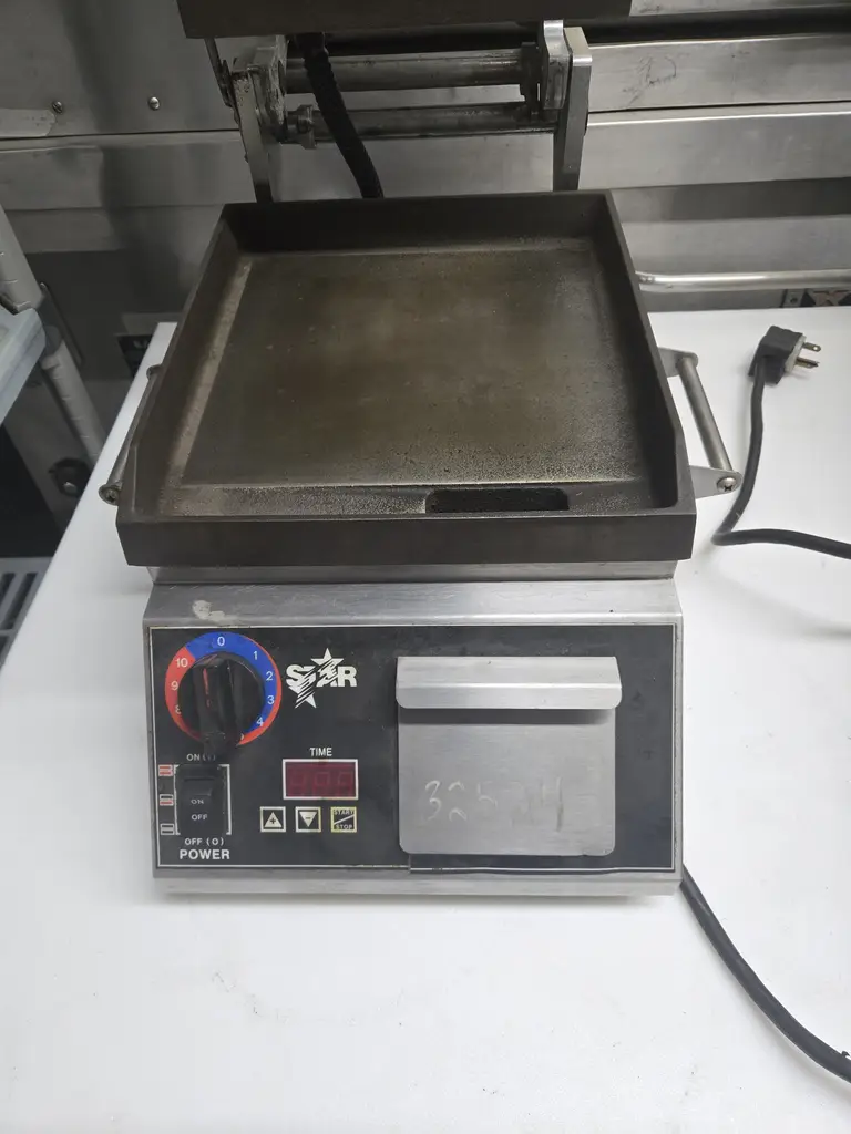 STAR PANINI GRILL