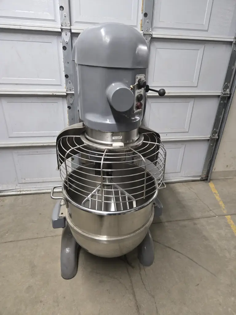 HOBART 80 QT MIXER