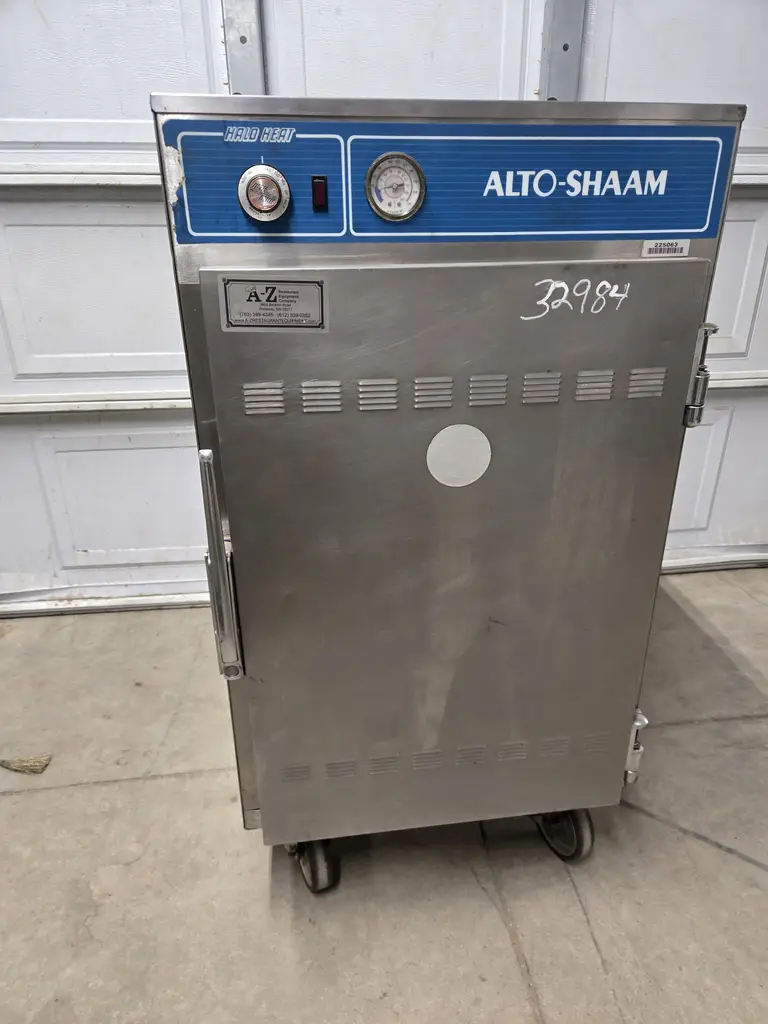 ALTO SHAAM HOLDING CABINET ON CASTERS