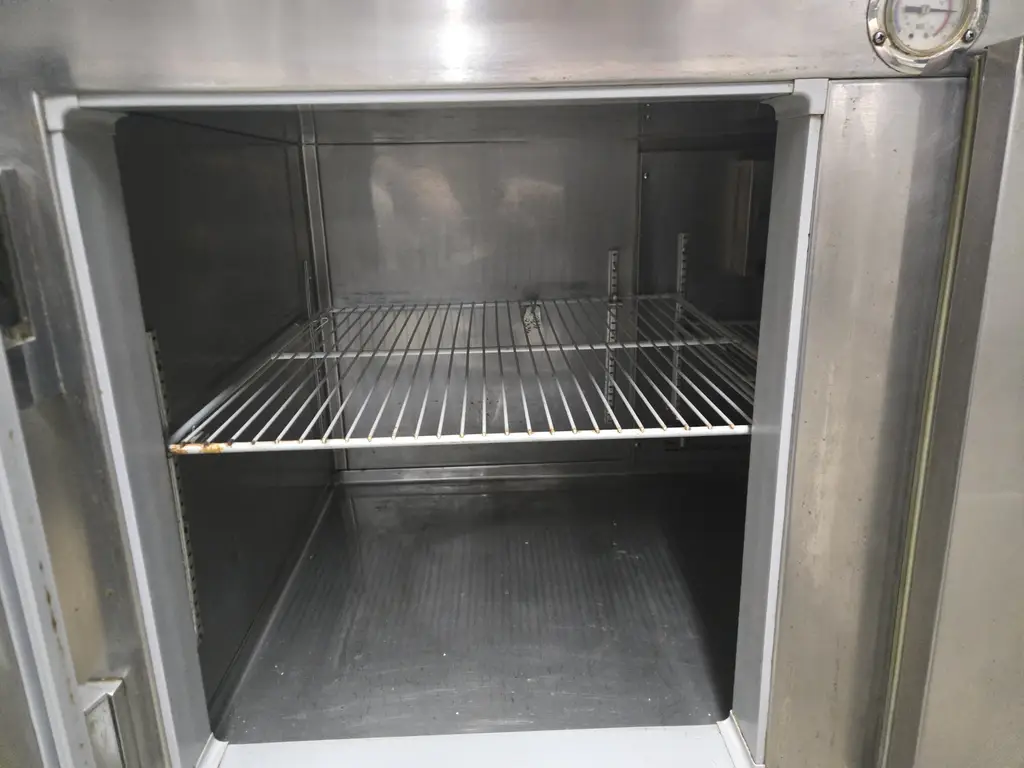 KAIRAK 3 DOOR PIZZA PREP TABLE