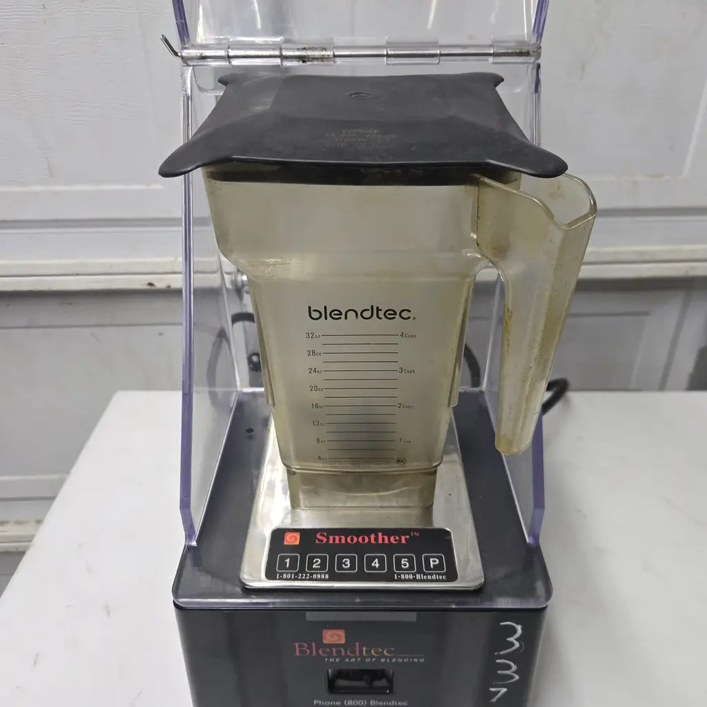 BLENDTEC BLENDER