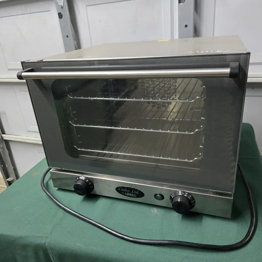 CADCO HALF SIZE COUNTERTOP CONVECTION OVEN - ELECTRIC