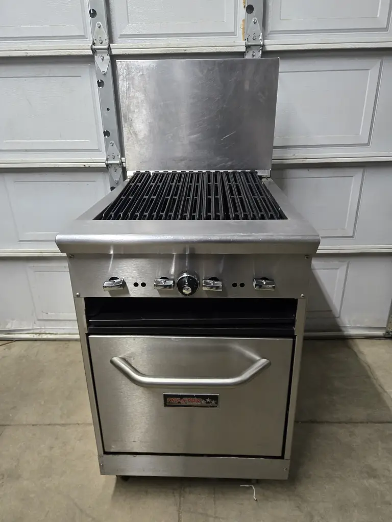 TRI-STAR 24 INCH CHAR BROILER RANGE ON CASTERS WITH STANDARD OVEN