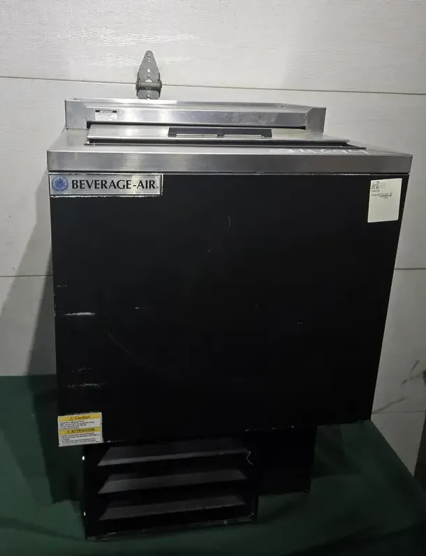 BEVERAGE AIR 1 DOOR SLIDE TOP MUG CHILLER