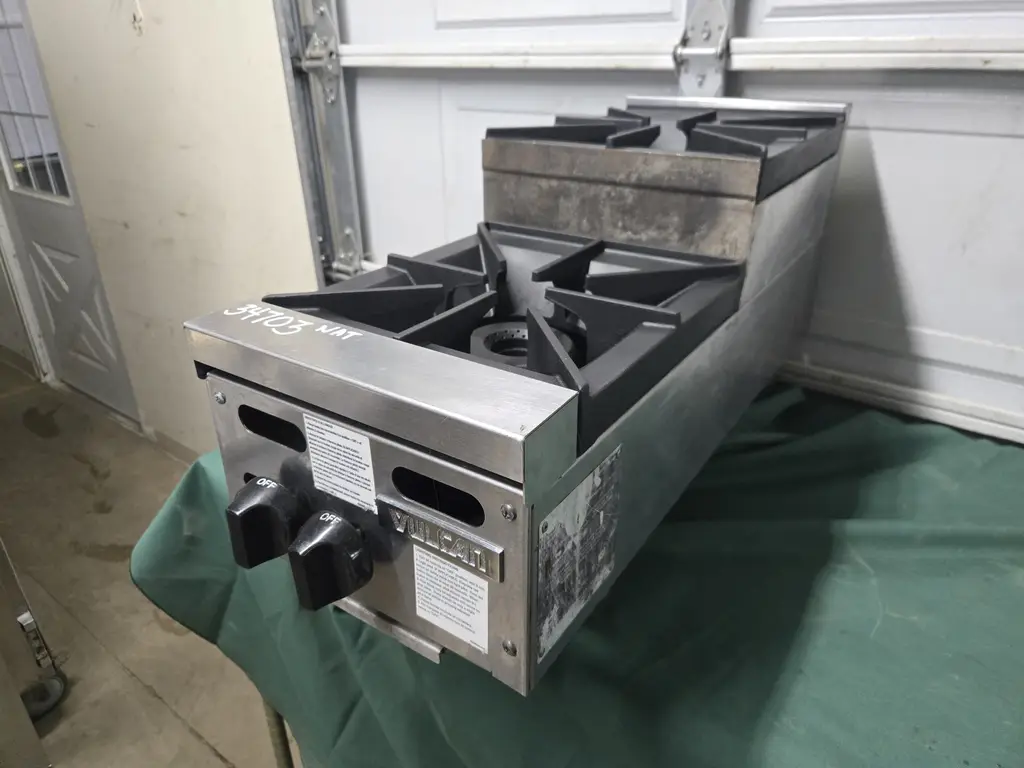 VULCAN 2 BURNER STEP UP COUNTERTOP STOCK POT RANGE - NATURAL GAS - 60000 BTU - NSF APPROVED