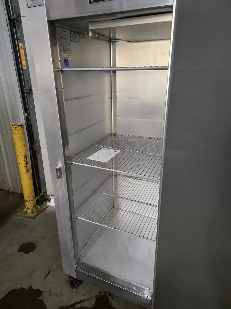 TRAULSEN 1 DOOR COOLER