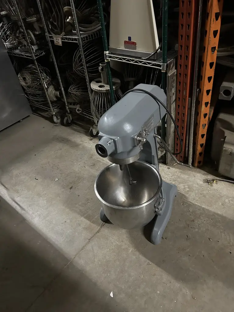 HOBART 20 QT MIXER WITH 3 SPEEDS